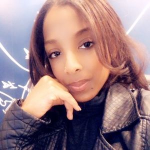 Meet your Posher, Krystal